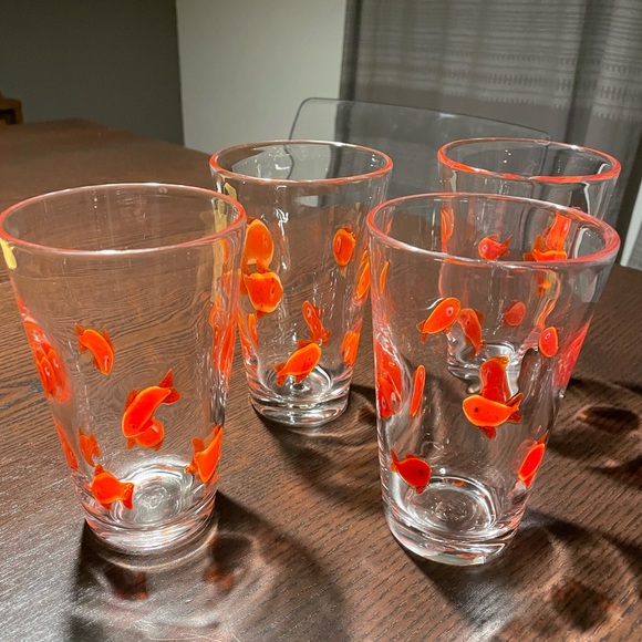 CRATE & BARREL Fused Goldfish Koi Glass Pint Glass. Set of 4. - Picture 1 of 4